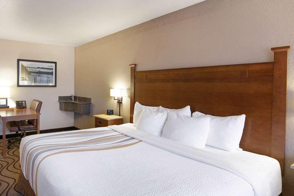 Best Western Plus Riverfront Hotel And Suites Great Falls Exterior foto
